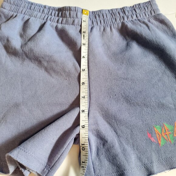 Def Leppard Graphic Purple Shorts Size M Soft blend of cotton and polyester - Picture 6 of 8